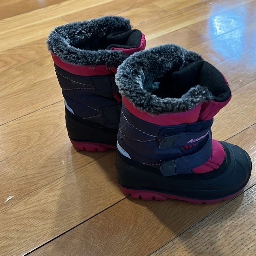 KAMIK girls winter boots size 6 .